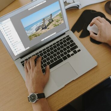iPiccy.com: bezmaksas rīks foto apstrādei, dizainu un kolāžu veidošanai